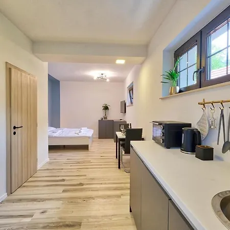 Auzlak Hisa, Apartments. Luce Exterior photo