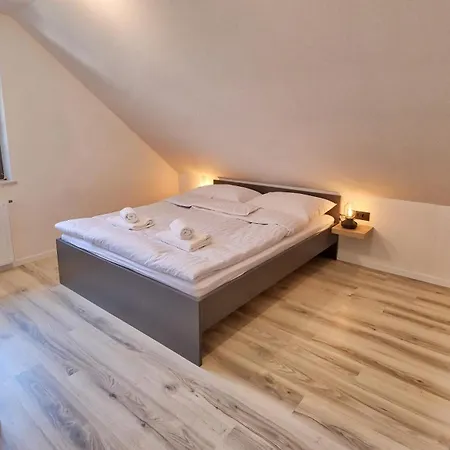 Auzlak Hisa, Apartments. Luce Room photo