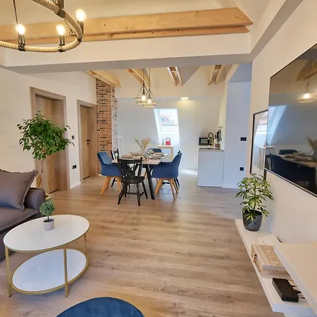 Auzlak Hisa, Apartments. Luce Room photo