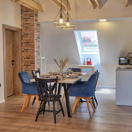 Auzlak Hisa, Apartments. Luce Room photo